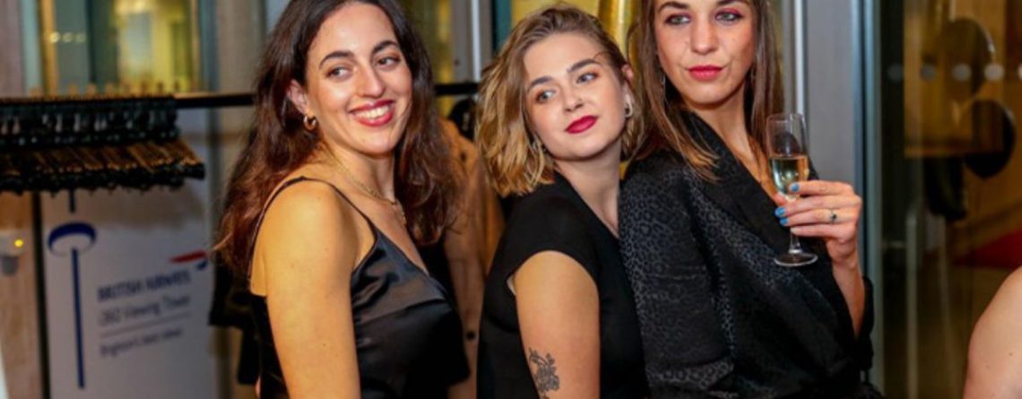 Photo-Booth-Hire-UK-Choosing-the-Right-Booth-for-Your-Event